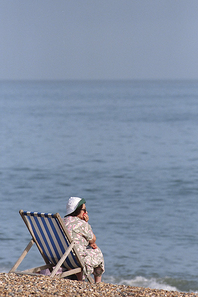 brighton_beach ©Neil Turner/TSL. Brighton, July 1995