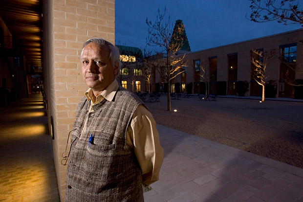 ©Neil Turner/TSL. Sanjit Bunker Roy - founder of The Barefoot College in his native Rajasthan in 1984 is also heavily involved in the Global Rainwater Harvesting Organisation. Photographed at the Said Business Centre at Oxford University .